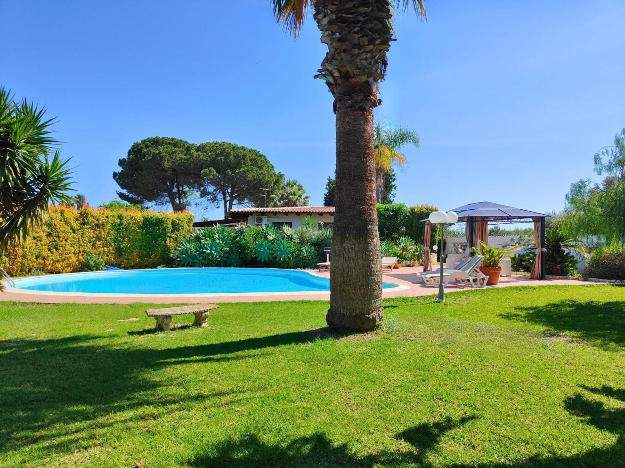 Villa Alfonsa, Fontane Bianche, Siracusa, Private Pool, 10Min From The Beach Eksteriør bilde